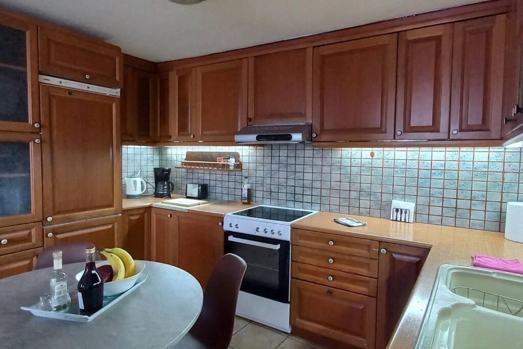 Astra Sea View Apartment, Sea Front Kokkini Hani